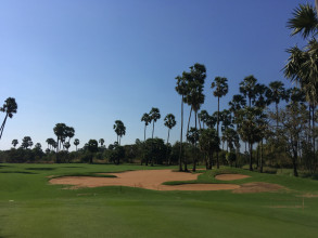 Golf course Angkor